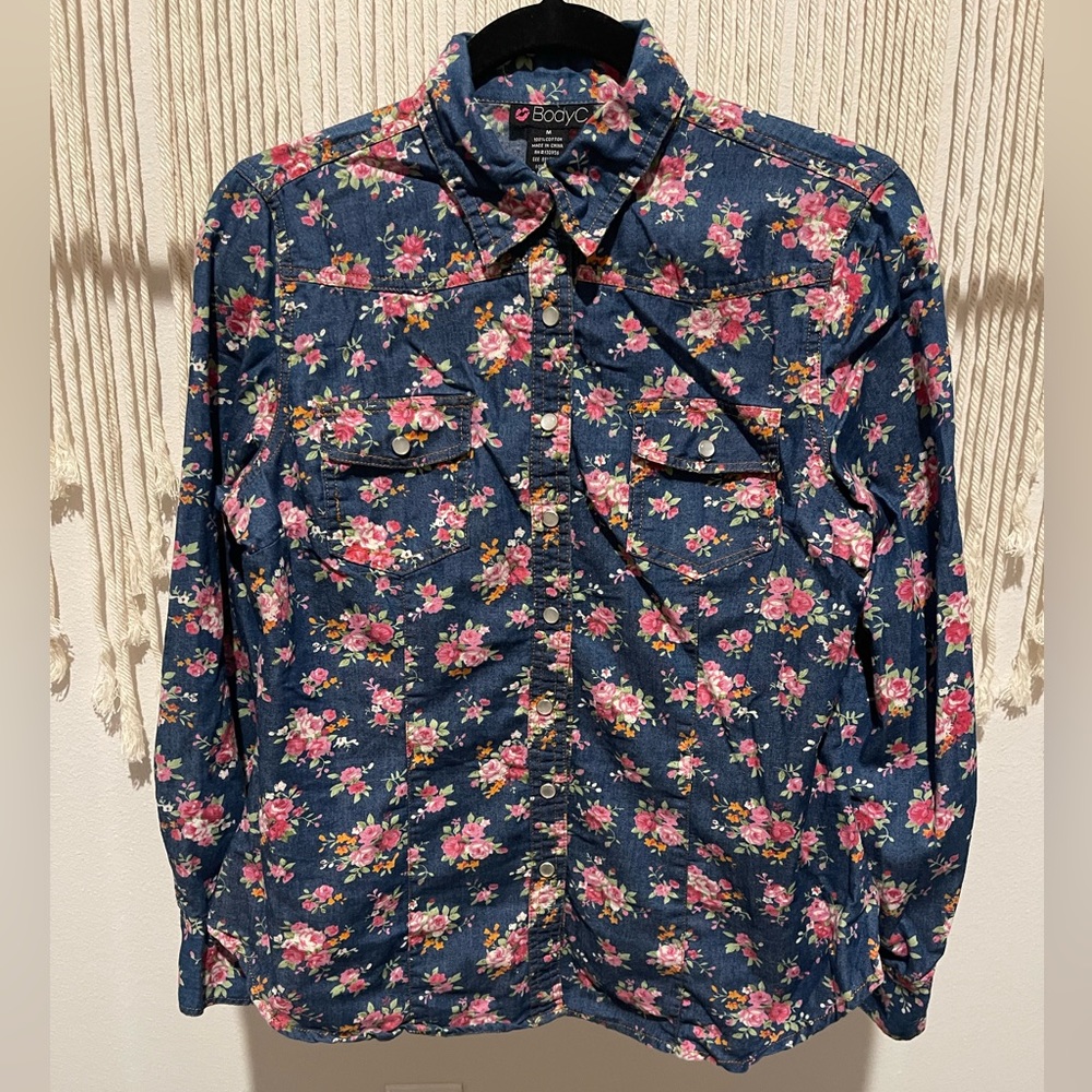 Western Floral Button-Down Long Sleeve Shirt Size M